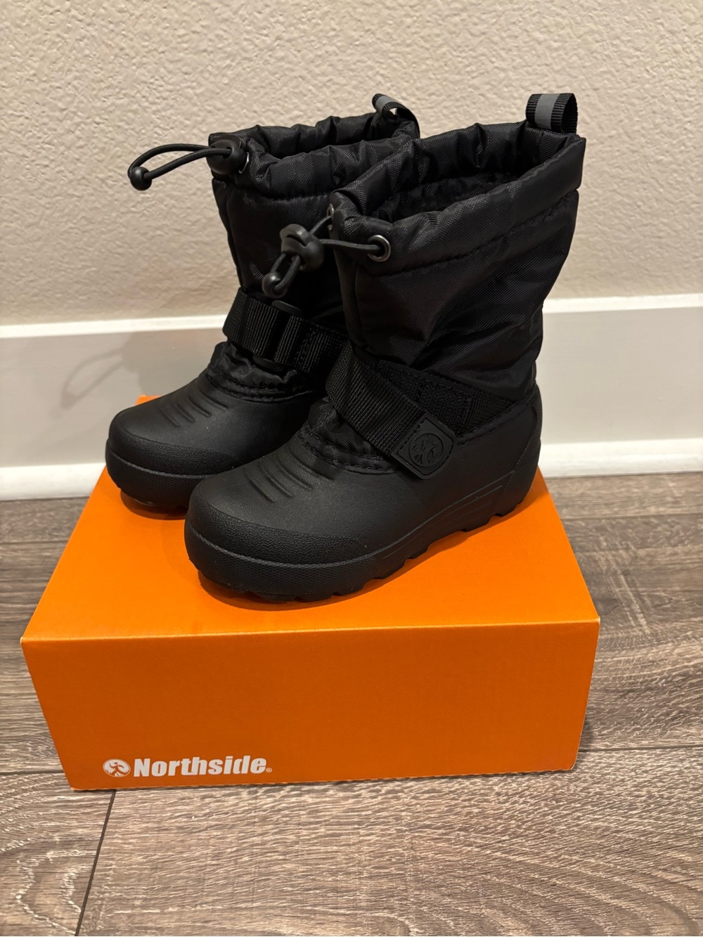 Northside Frosty Black Kids Snow Boots with Reflective Trim